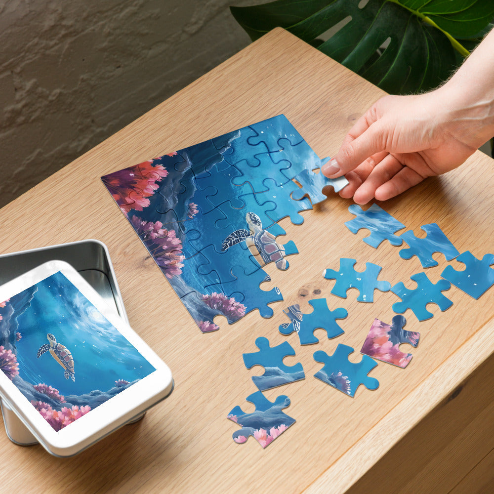 Turtle Under Water - Jigsaw puzzle with tin